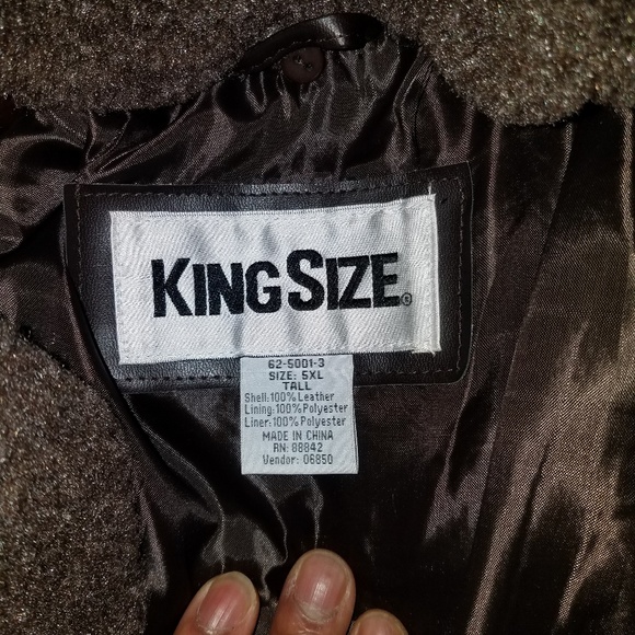 Brown leather bomber jacket - Picture 3 of 3